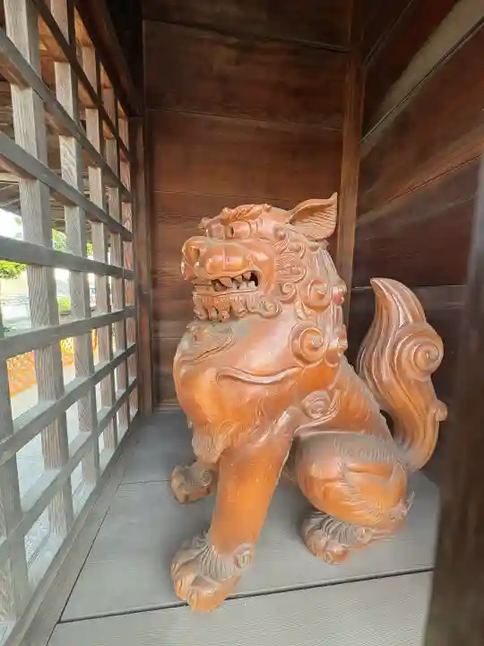 渡邉神社の{uncategorized: "未分類", other: "その他", undefined: "問題あり", building: "その他建物", grave: "お墓", sacred_gate: "鳥居", guardian: "狛犬", statue: "像", buddha: "仏像", history: "歴史", nature: "自然", garden: "庭園", animal: "動物", pagoda: "塔", temizu: "手水舎", mountain_gate: "山門・神門", sanctuary: "本殿・本堂", subordinate: "末社・摂社", art: "芸術", scenery: "景色", jizo: "地蔵", ema: "絵馬", goshuin: "御朱印", omikuji: "おみくじ", items: "授与品その他", amulet: "お守り", goshuincho: "御朱印帳", eats: "食事", festival: "お祭り", votive_dance: "神楽", shichigosan: "七五三参", wedding: "結婚式", experience: "体験その他", initially: "初詣", around: "周辺", anti_infection: "感染症対策"}