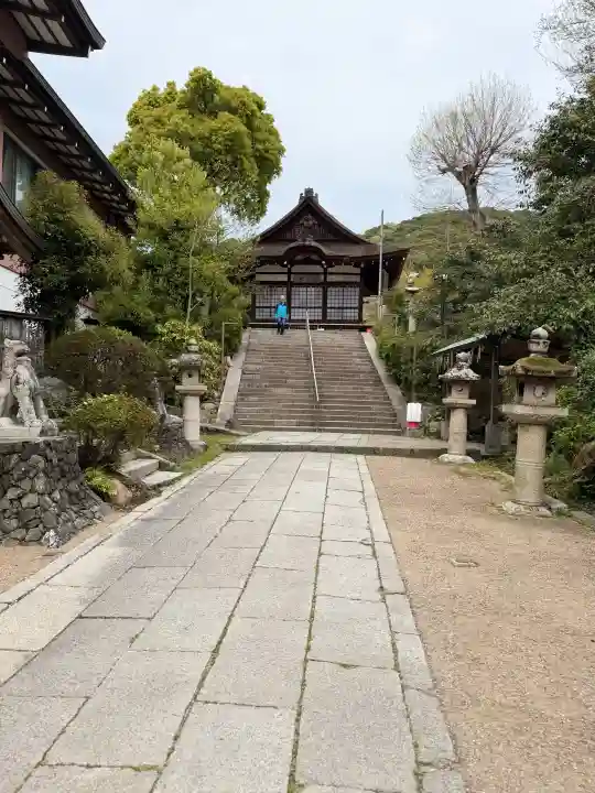 宇治神社の{uncategorized: "未分類", other: "その他", undefined: "問題あり", building: "その他建物", grave: "お墓", sacred_gate: "鳥居", guardian: "狛犬", statue: "像", buddha: "仏像", history: "歴史", nature: "自然", garden: "庭園", animal: "動物", pagoda: "塔", temizu: "手水舎", mountain_gate: "山門・神門", sanctuary: "本殿・本堂", subordinate: "末社・摂社", art: "芸術", scenery: "景色", jizo: "地蔵", ema: "絵馬", goshuin: "御朱印", omikuji: "おみくじ", items: "授与品その他", amulet: "お守り", goshuincho: "御朱印帳", eats: "食事", festival: "お祭り", votive_dance: "神楽", shichigosan: "七五三参", wedding: "結婚式", experience: "体験その他", initially: "初詣", around: "周辺", anti_infection: "感染症対策"}
