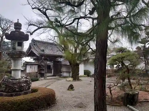 柳沢寺の庭園