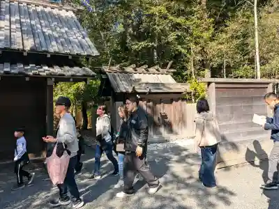 伊勢神宮内宮（皇大神宮）の{uncategorized: "未分類", other: "その他", undefined: "問題あり", building: "その他建物", grave: "お墓", sacred_gate: "鳥居", guardian: "狛犬", statue: "像", buddha: "仏像", history: "歴史", nature: "自然", garden: "庭園", animal: "動物", pagoda: "塔", temizu: "手水舎", mountain_gate: "山門・神門", sanctuary: "本殿・本堂", subordinate: "末社・摂社", art: "芸術", scenery: "景色", jizo: "地蔵", ema: "絵馬", goshuin: "御朱印", omikuji: "おみくじ", items: "授与品その他", amulet: "お守り", goshuincho: "御朱印帳", eats: "食事", festival: "お祭り", votive_dance: "神楽", shichigosan: "七五三参", wedding: "結婚式", experience: "体験その他", initially: "初詣", around: "周辺", anti_infection: "感染症対策"}