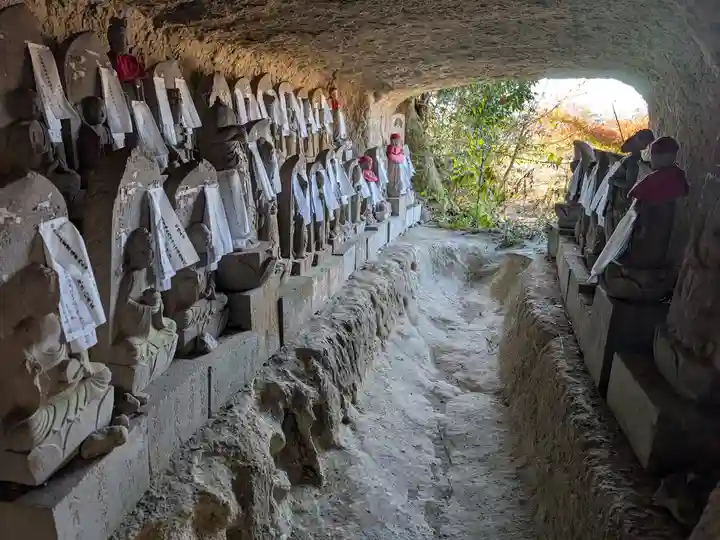 岩室観音堂(埼玉県)