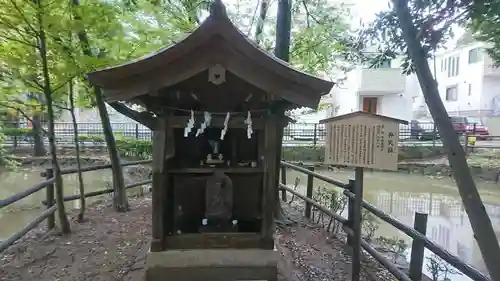 師岡熊野神社の末社・摂社