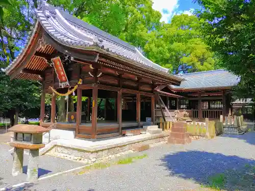 布智神社（本甲）の本殿