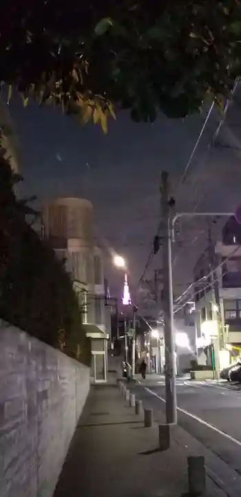 初台出世稲荷大明神の周辺