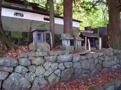 若宮八幡社の末社・摂社