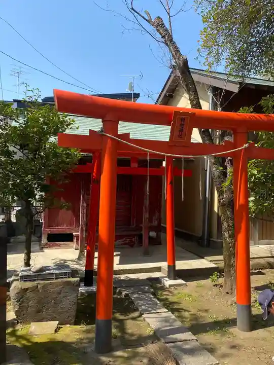 芳川神社の鳥居