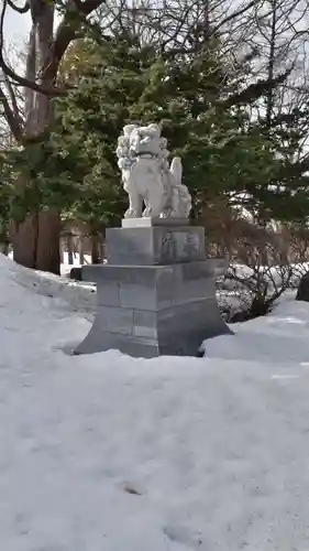 月寒神社の狛犬