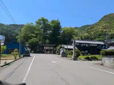 石桉比古比賣神社の{uncategorized: "未分類", other: "その他", undefined: "問題あり", building: "その他建物", grave: "お墓", sacred_gate: "鳥居", guardian: "狛犬", statue: "像", buddha: "仏像", history: "歴史", nature: "自然", garden: "庭園", animal: "動物", pagoda: "塔", temizu: "手水舎", mountain_gate: "山門・神門", sanctuary: "本殿・本堂", subordinate: "末社・摂社", art: "芸術", scenery: "景色", jizo: "地蔵", ema: "絵馬", goshuin: "御朱印", omikuji: "おみくじ", items: "授与品その他", amulet: "お守り", goshuincho: "御朱印帳", eats: "食事", festival: "お祭り", votive_dance: "神楽", shichigosan: "七五三参", wedding: "結婚式", experience: "体験その他", initially: "初詣", around: "周辺", anti_infection: "感染症対策"}