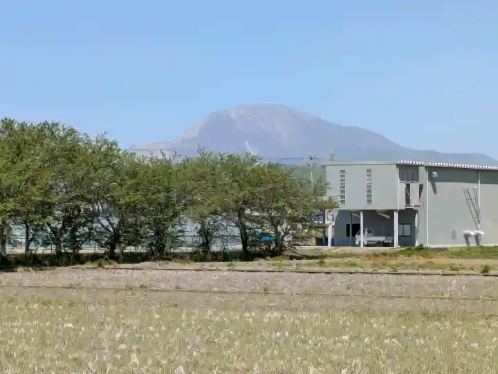 中多良神社の{uncategorized: "未分類", other: "その他", undefined: "問題あり", building: "その他建物", grave: "お墓", sacred_gate: "鳥居", guardian: "狛犬", statue: "像", buddha: "仏像", history: "歴史", nature: "自然", garden: "庭園", animal: "動物", pagoda: "塔", temizu: "手水舎", mountain_gate: "山門・神門", sanctuary: "本殿・本堂", subordinate: "末社・摂社", art: "芸術", scenery: "景色", jizo: "地蔵", ema: "絵馬", goshuin: "御朱印", omikuji: "おみくじ", items: "授与品その他", amulet: "お守り", goshuincho: "御朱印帳", eats: "食事", festival: "お祭り", votive_dance: "神楽", shichigosan: "七五三参", wedding: "結婚式", experience: "体験その他", initially: "初詣", around: "周辺", anti_infection: "感染症対策"}