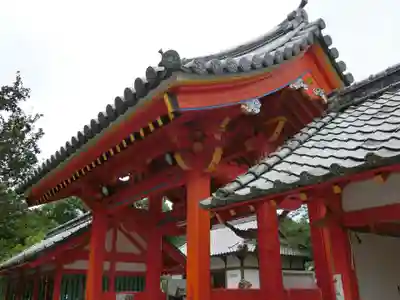 八代神社の山門・神門