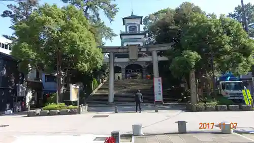 尾山神社の鳥居