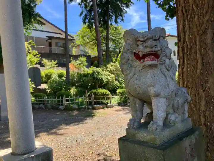 弥生神社の狛犬