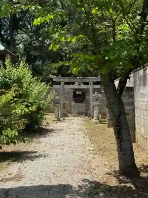 長尾神社の{uncategorized: "未分類", other: "その他", undefined: "問題あり", building: "その他建物", grave: "お墓", sacred_gate: "鳥居", guardian: "狛犬", statue: "像", buddha: "仏像", history: "歴史", nature: "自然", garden: "庭園", animal: "動物", pagoda: "塔", temizu: "手水舎", mountain_gate: "山門・神門", sanctuary: "本殿・本堂", subordinate: "末社・摂社", art: "芸術", scenery: "景色", jizo: "地蔵", ema: "絵馬", goshuin: "御朱印", omikuji: "おみくじ", items: "授与品その他", amulet: "お守り", goshuincho: "御朱印帳", eats: "食事", festival: "お祭り", votive_dance: "神楽", shichigosan: "七五三参", wedding: "結婚式", experience: "体験その他", initially: "初詣", around: "周辺", anti_infection: "感染症対策"}