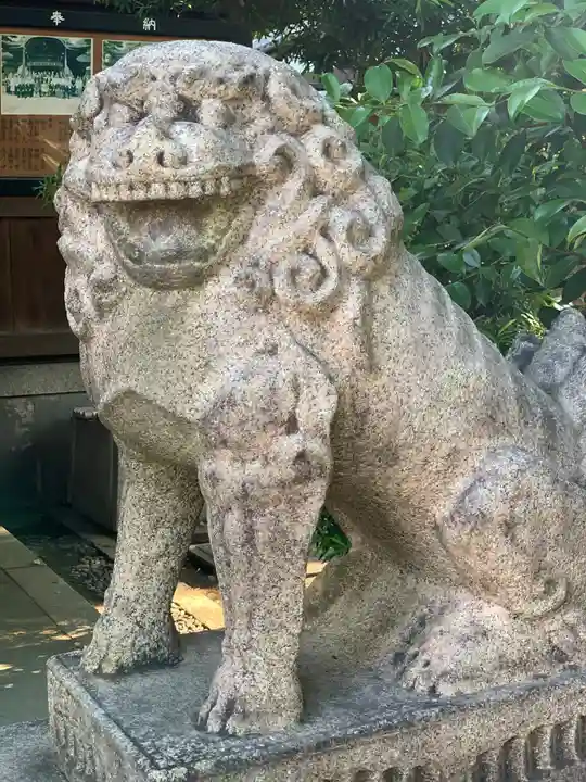熊野神社の狛犬