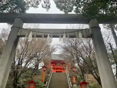 穴八幡宮の鳥居