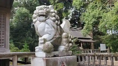 莫越山神社の狛犬