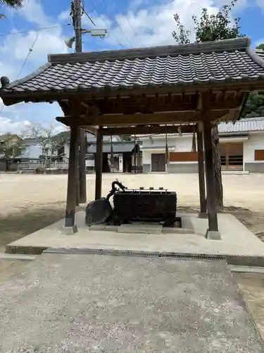 素盞嗚神社の手水舎