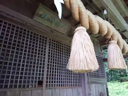 八幡神社の本殿・本堂