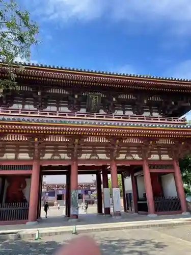 池上本門寺の山門