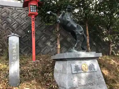男山八幡宮の狛犬