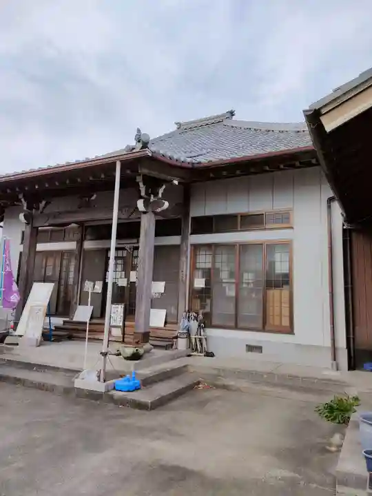 龍渕寺の本殿・本堂