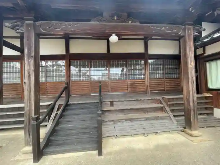 西福寺の{uncategorized: "未分類", other: "その他", undefined: "問題あり", building: "その他建物", grave: "お墓", sacred_gate: "鳥居", guardian: "狛犬", statue: "像", buddha: "仏像", history: "歴史", nature: "自然", garden: "庭園", animal: "動物", pagoda: "塔", temizu: "手水舎", mountain_gate: "山門・神門", sanctuary: "本殿・本堂", subordinate: "末社・摂社", art: "芸術", scenery: "景色", jizo: "地蔵", ema: "絵馬", goshuin: "御朱印", omikuji: "おみくじ", items: "授与品その他", amulet: "お守り", goshuincho: "御朱印帳", eats: "食事", festival: "お祭り", votive_dance: "神楽", shichigosan: "七五三参", wedding: "結婚式", experience: "体験その他", initially: "初詣", around: "周辺", anti_infection: "感染症対策"}