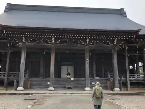 勝興寺の本殿