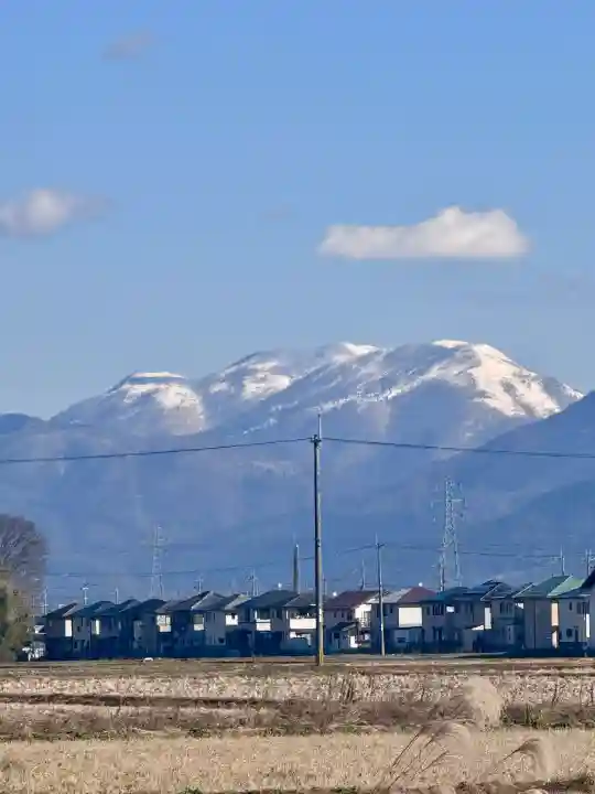 豊満神社の{uncategorized: "未分類", other: "その他", undefined: "問題あり", building: "その他建物", grave: "お墓", sacred_gate: "鳥居", guardian: "狛犬", statue: "像", buddha: "仏像", history: "歴史", nature: "自然", garden: "庭園", animal: "動物", pagoda: "塔", temizu: "手水舎", mountain_gate: "山門・神門", sanctuary: "本殿・本堂", subordinate: "末社・摂社", art: "芸術", scenery: "景色", jizo: "地蔵", ema: "絵馬", goshuin: "御朱印", omikuji: "おみくじ", items: "授与品その他", amulet: "お守り", goshuincho: "御朱印帳", eats: "食事", festival: "お祭り", votive_dance: "神楽", shichigosan: "七五三参", wedding: "結婚式", experience: "体験その他", initially: "初詣", around: "周辺", anti_infection: "感染症対策"}