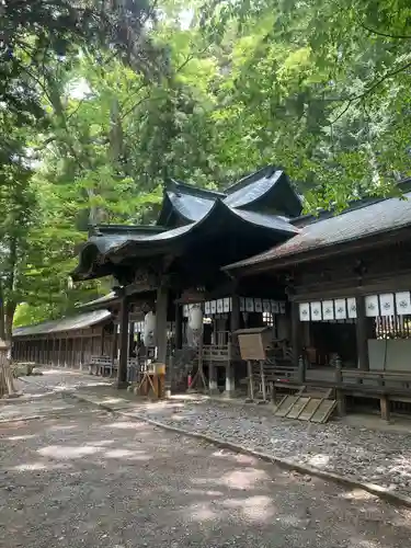 手長神社の本殿