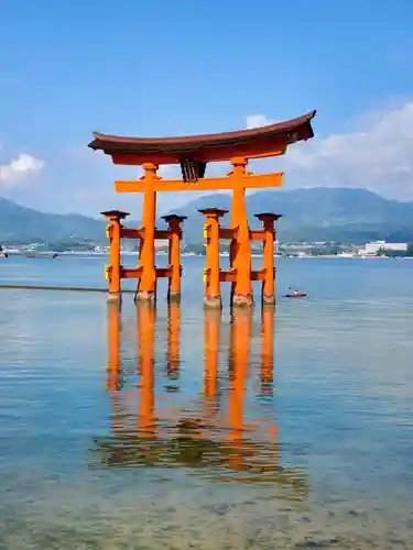 厳島神社(広島県)