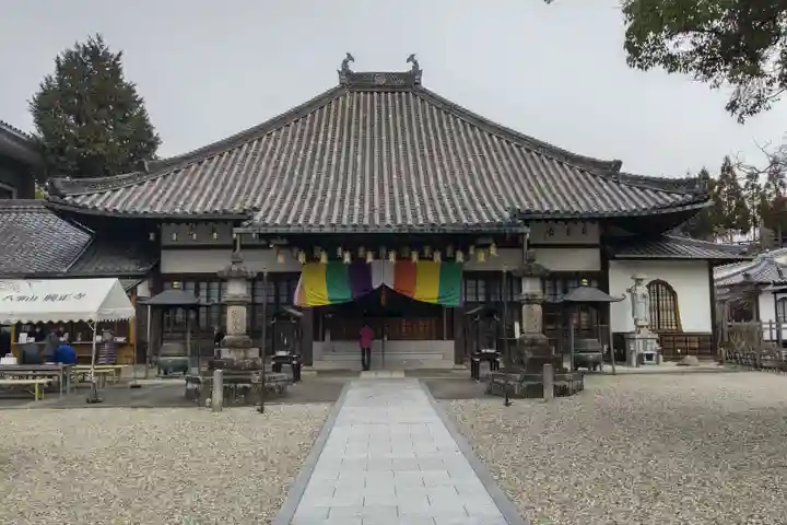 八事山 興正寺の本殿・本堂