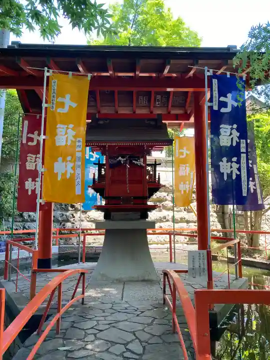 尾曳稲荷神社の末社・摂社