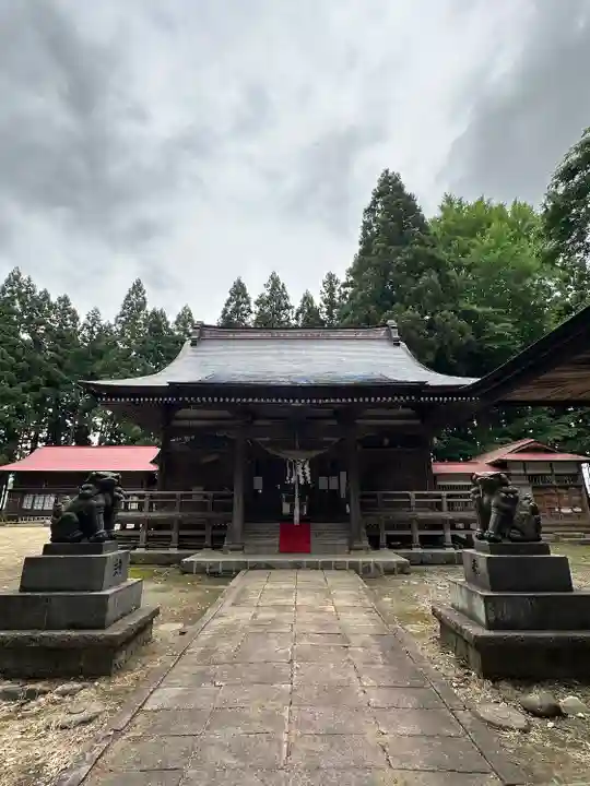 熊野神社の本殿・本堂