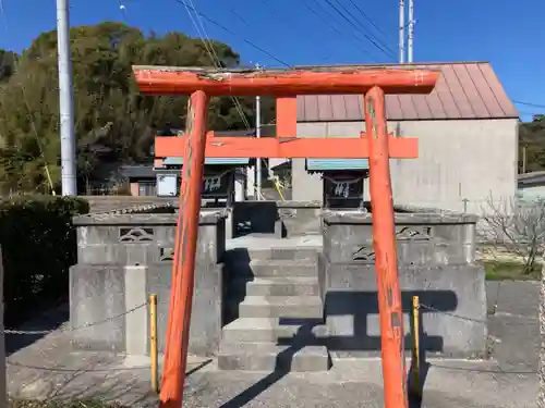 神社(名称不明)の鳥居