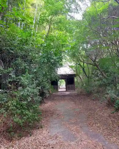 高讃寺の山門