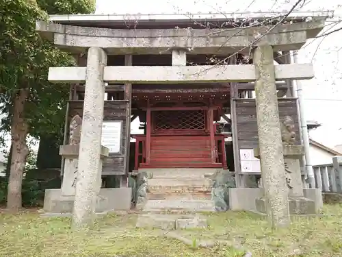 天地社の鳥居