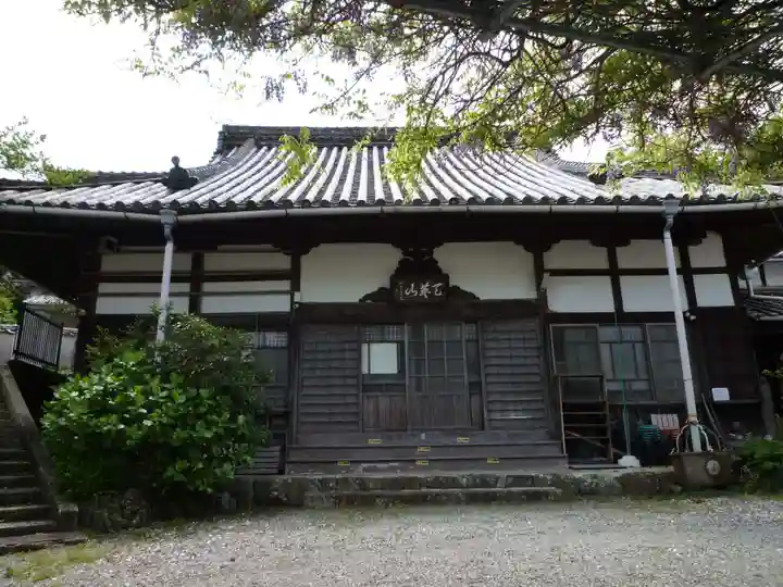 光岳寺の本殿・本堂