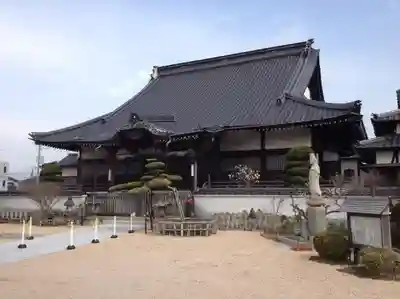周慶寺の本殿・本堂