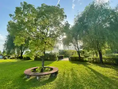鞆江神社（明地）の{uncategorized: "未分類", other: "その他", undefined: "問題あり", building: "その他建物", grave: "お墓", sacred_gate: "鳥居", guardian: "狛犬", statue: "像", buddha: "仏像", history: "歴史", nature: "自然", garden: "庭園", animal: "動物", pagoda: "塔", temizu: "手水舎", mountain_gate: "山門・神門", sanctuary: "本殿・本堂", subordinate: "末社・摂社", art: "芸術", scenery: "景色", jizo: "地蔵", ema: "絵馬", goshuin: "御朱印", omikuji: "おみくじ", items: "授与品その他", amulet: "お守り", goshuincho: "御朱印帳", eats: "食事", festival: "お祭り", votive_dance: "神楽", shichigosan: "七五三参", wedding: "結婚式", experience: "体験その他", initially: "初詣", around: "周辺", anti_infection: "感染症対策"}