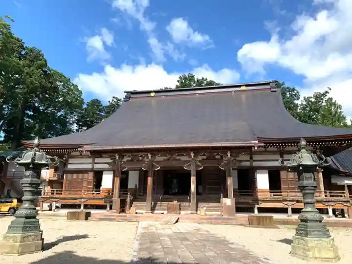 城端別院善徳寺の本殿・本堂