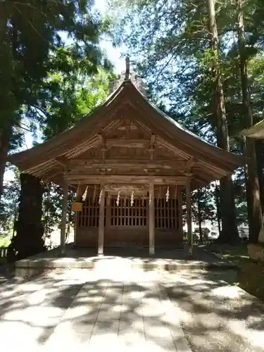 諏訪大社の本殿・本堂