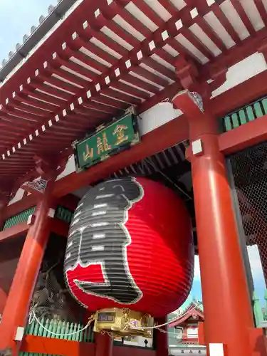 浅草寺の山門