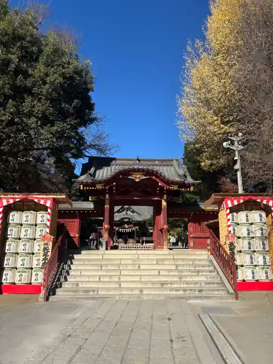 秩父神社の山門・神門