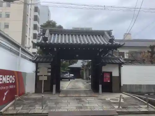 菩提心寺（高岳院）の山門