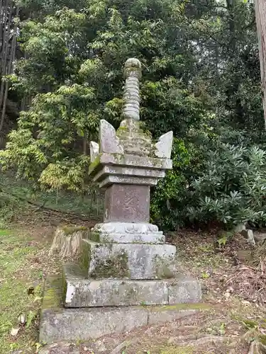 大原寺勝林院の塔