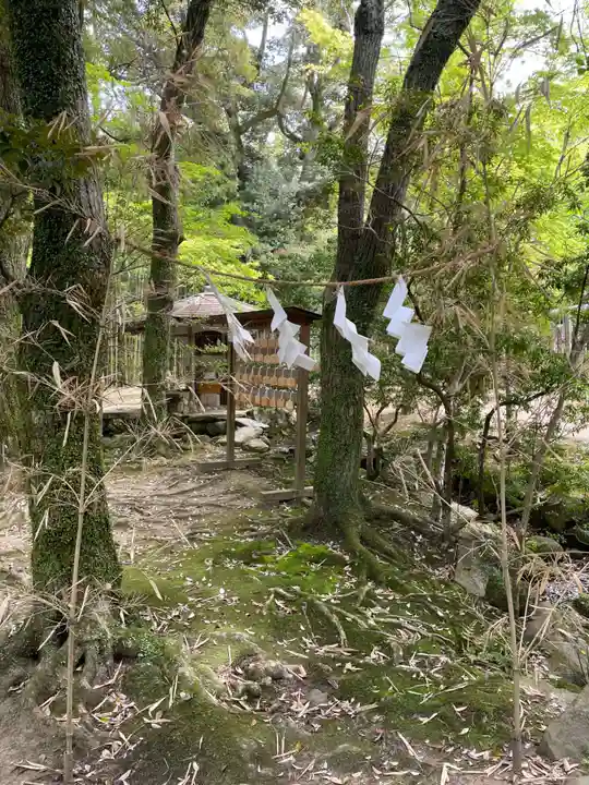 歌泉堂(春日大社神苑萬葉植物園内鎮座)(奈良県)