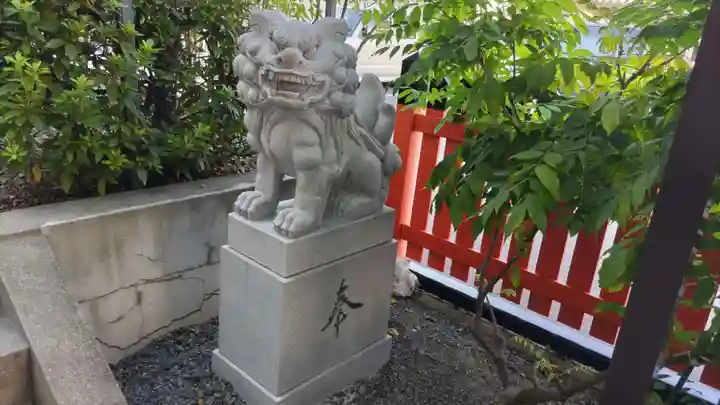 藤之宮 春日神社(野田の藤跡)の狛犬