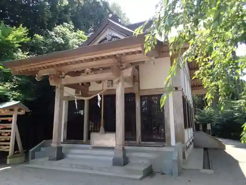 母智丘神社の本殿・本堂