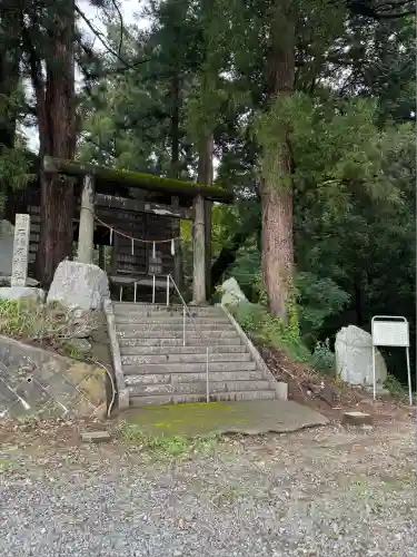 石楯尾神社(神奈川県)