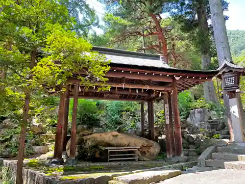 大津神社の手水